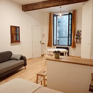  Appartement Studio-ville Medievale-charmant